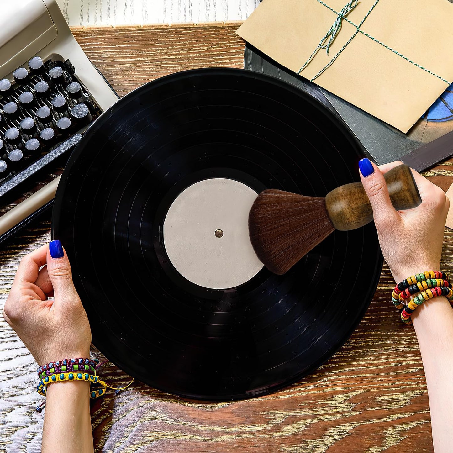 Vinyl Record Cleaner Brush, Anti Static Dust Remover with Fine Fiber Bristles, Wood Record Brush Accessories for Vinyl Albums LP CD Cartridge (Brownish Green)